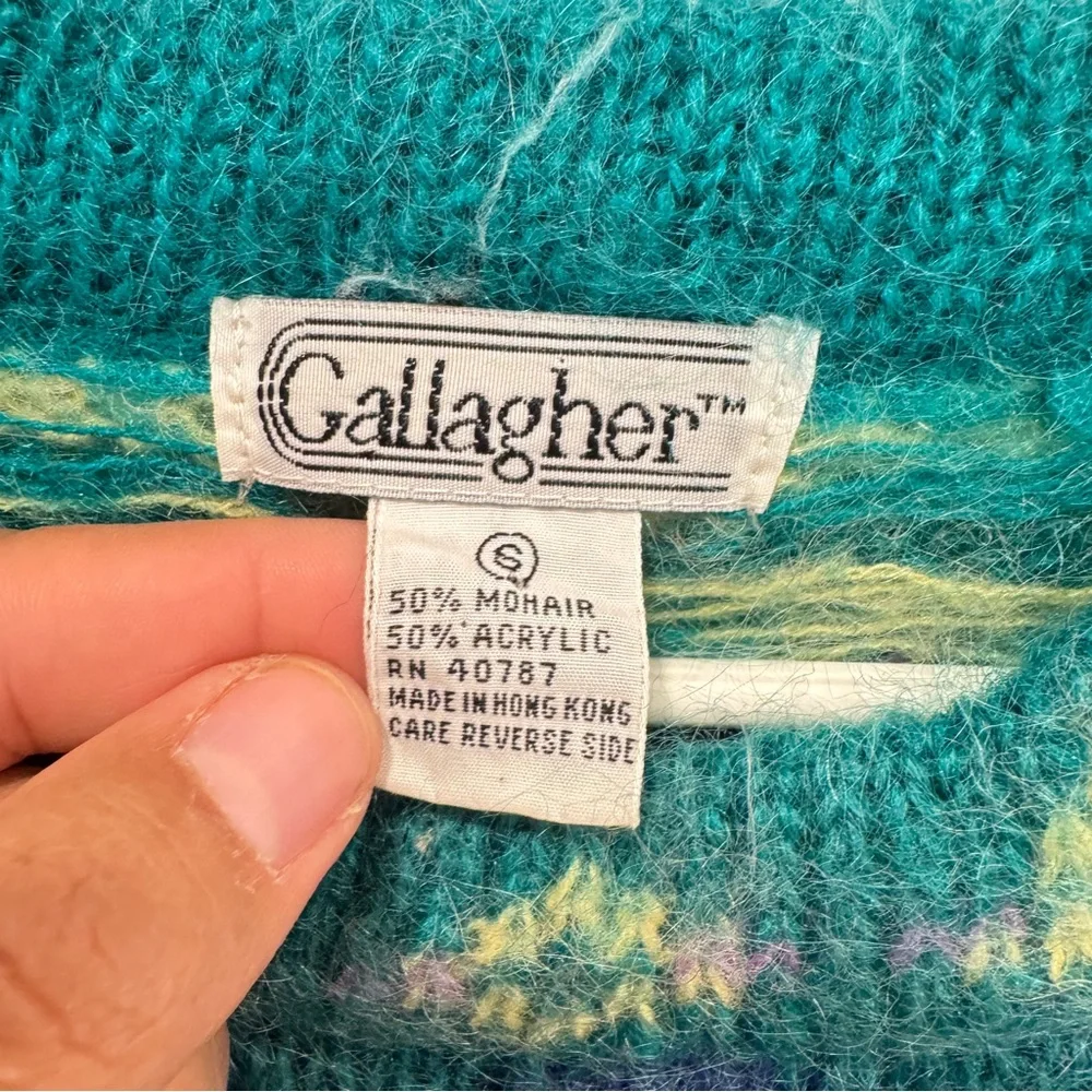 Gallagher pictures shoulder chest